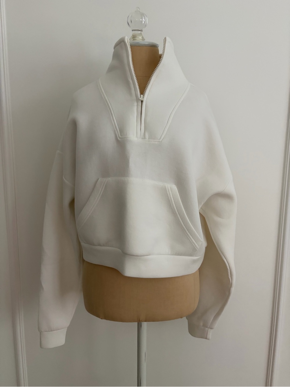Altar’d State Revival Scuba sweatshirt, XS, Cream, EUC